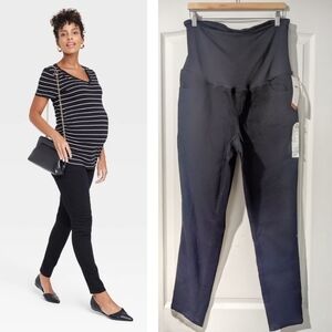 Isabel Maternity by Ingrid & Isabel | Over Belly Jeggings In Black